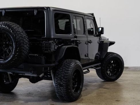 Used 2021 Jeep Wrangler Unlimited Sport image 40