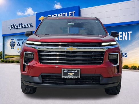 New 2026 Chevrolet Traverse LT w/ Sun and Wheel Package AWD/4WD image 6