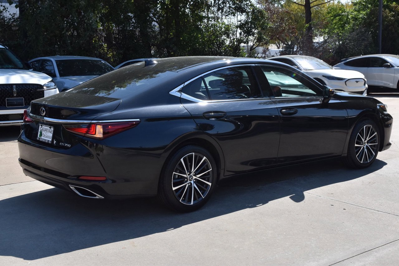 Used 2025 Lexus ES 350 w/ Premium Package FWD image 7