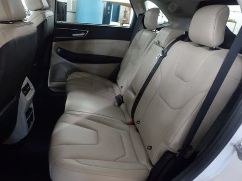 Used 2020 Ford Edge Titanium AWD/4WD image 20