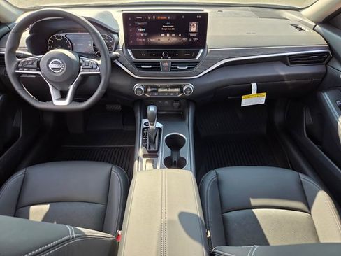 New 2026 Nissan Altima 2.5 SV FWD image 13