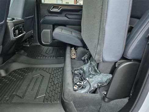 Used 2024 Chevrolet Silverado 2500 High Country w/ High Country Premium Package image 30