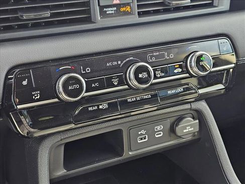 New 2025 Honda Pilot EX-L image 15