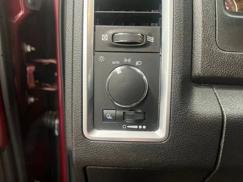Used 2022 RAM 1500 Warlock AWD/4WD image 25