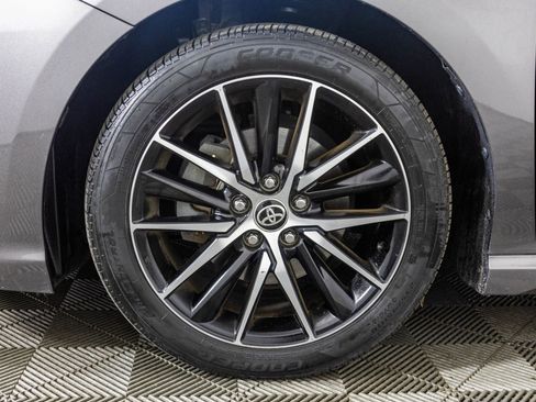 Used 2022 Toyota Camry SE w/ Cold Weather Package FWD image 46