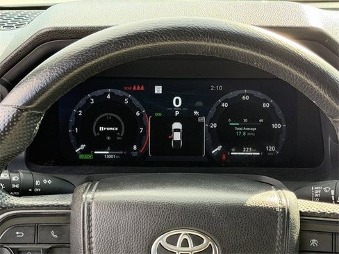 Used 2024 Toyota Tacoma TRD Sport image 17