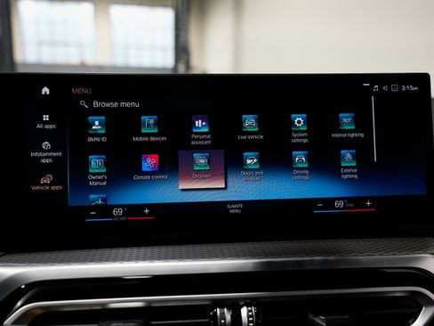 Used 2023 BMW M340i xDrive image 11