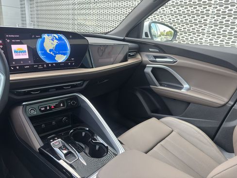 Certified 2025 Audi Q5 Prestige AWD/4WD image 25