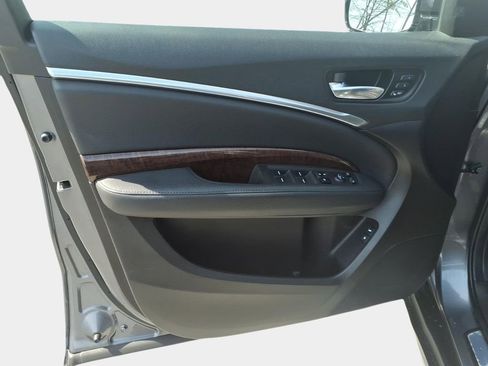 Used 2018 Acura MDX SH-AWD w/ Technology Package image 16