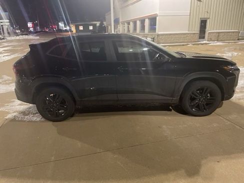 Used 2025 Chevrolet Trax ACTIV image 5