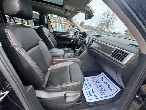 Used 2019 Volkswagen Atlas SE image 40