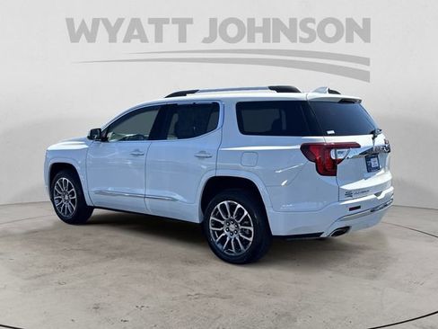 Used 2023 GMC Acadia Denali w/ Denali Technology Package FWD image 3