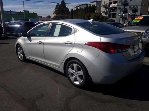 Used 2012 Hyundai Elantra GLS w/ Preferred Pkg 3 image 10