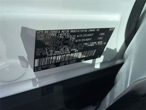 Used 2023 Toyota RAV4 XLE image 33