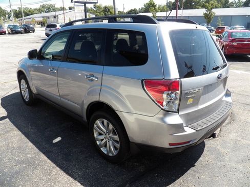 Used 2012 Subaru Forester 2.5X Premium AWD/4WD image 3