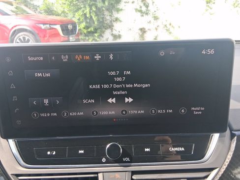 Used 2024 Nissan Altima 2.5 SR w/ SR Premium Package FWD image 23
