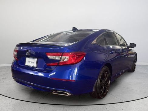 Used 2022 Honda Accord Sport image 6
