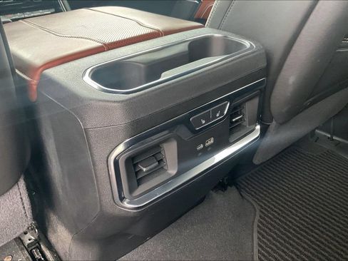 Used 2024 GMC Sierra 1500 Denali Ultimate AWD/4WD image 31