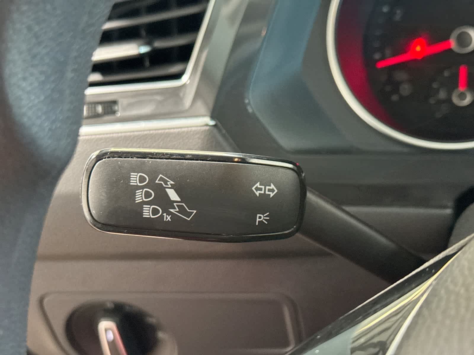 Used 2019 Volkswagen Tiguan S w/ Driver Assistance Package FWD image 32
