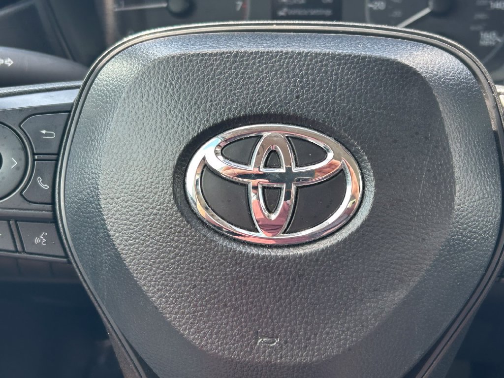 Certified 2025 Toyota Corolla LE FWD image 32