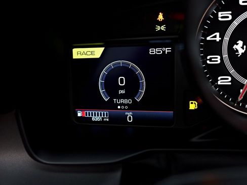 Used 2022 Ferrari F8 Tributo image 95