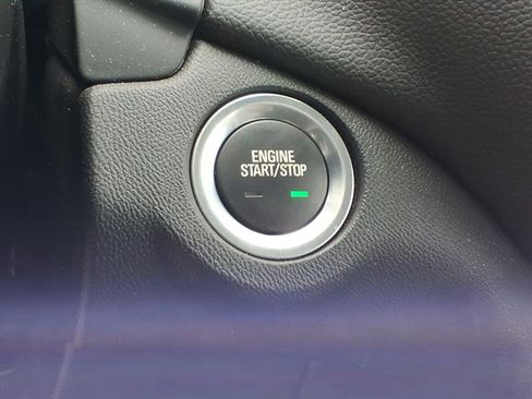 Used 2022 Chevrolet Equinox LT image 16