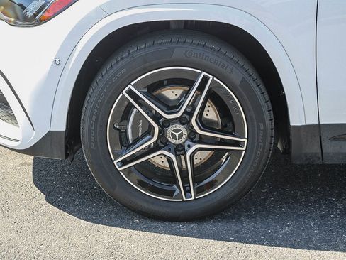 Certified 2025 Mercedes-Benz GLA 250 image 9