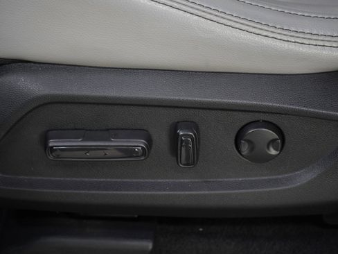 Used 2024 Honda Pilot Touring image 28