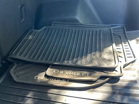 Used 2023 Chevrolet Equinox LT FWD image 20