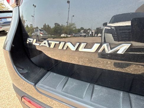 Used 2025 Ford Explorer Platinum w/ LUX Leather Package AWD/4WD image 3