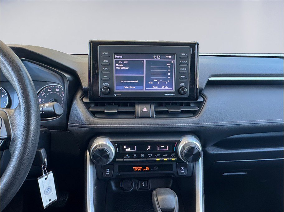 Used 2021 Toyota RAV4 LE AWD/4WD image 10