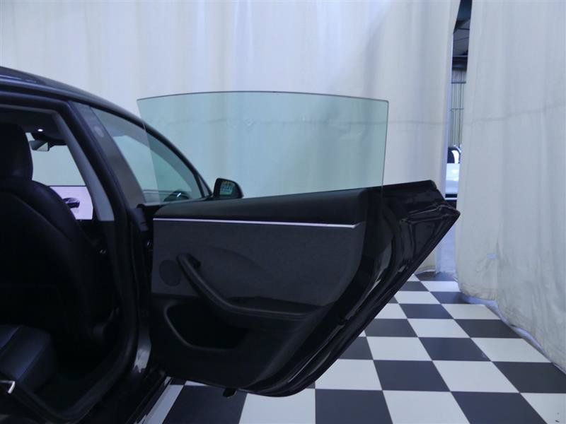 Used 2024 Tesla Model 3 Long Range RWD image 26