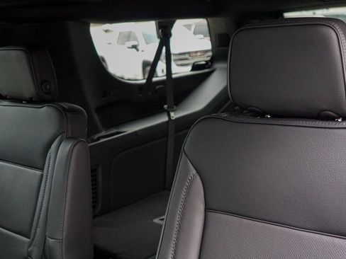 New 2026 GMC Yukon XL Denali w/ Denali Reserve Package image 20