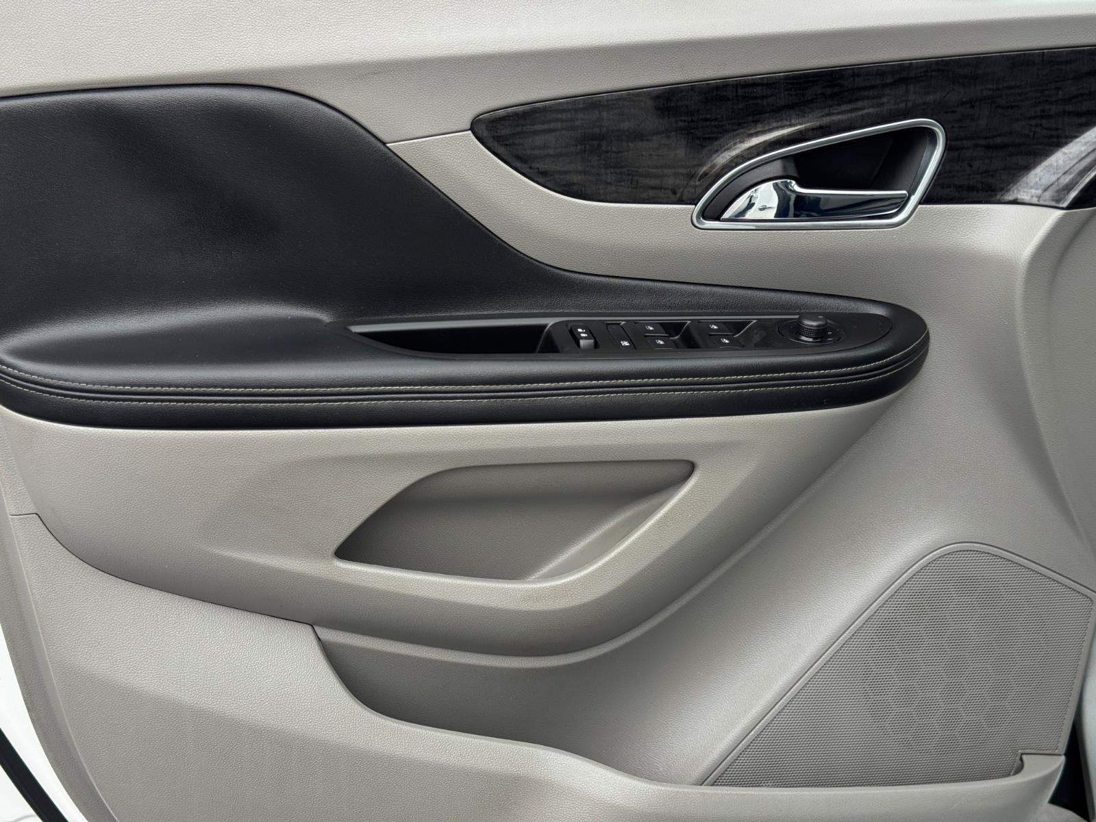 Used 2014 Buick Encore Leather FWD image 14