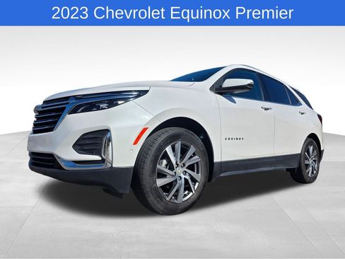Used 2023 Chevrolet Equinox Premier image 10