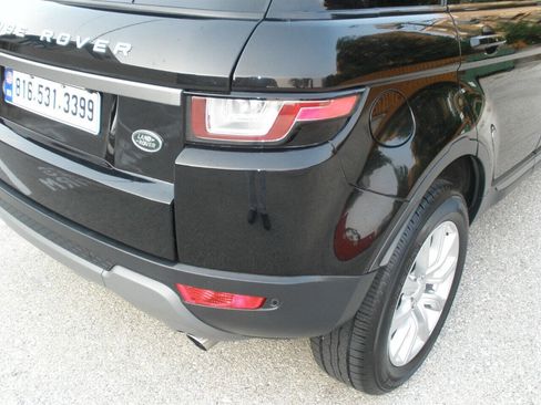 Used 2019 Land Rover Range Rover Evoque image 39