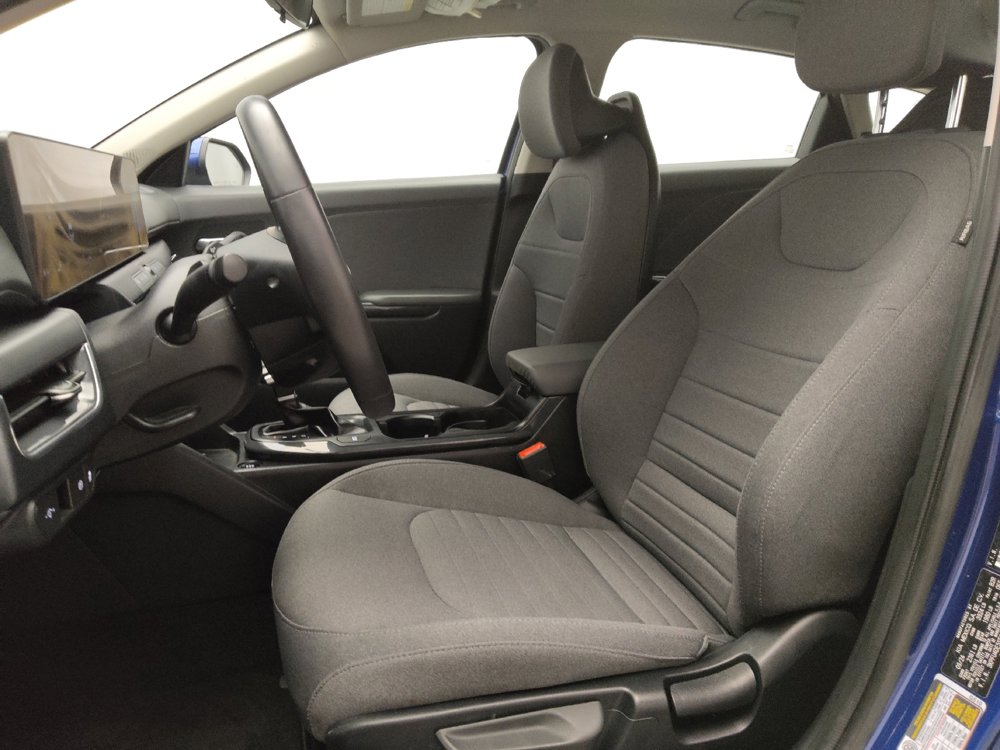 Used 2025 Kia K4 EX FWD image 17