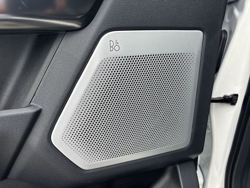 New 2026 Ford F250 Platinum w/ Tremor Off-Road Package image 18