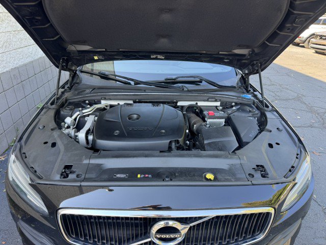 Used 2020 Volvo S90 T6 Momentum AWD/4WD image 5