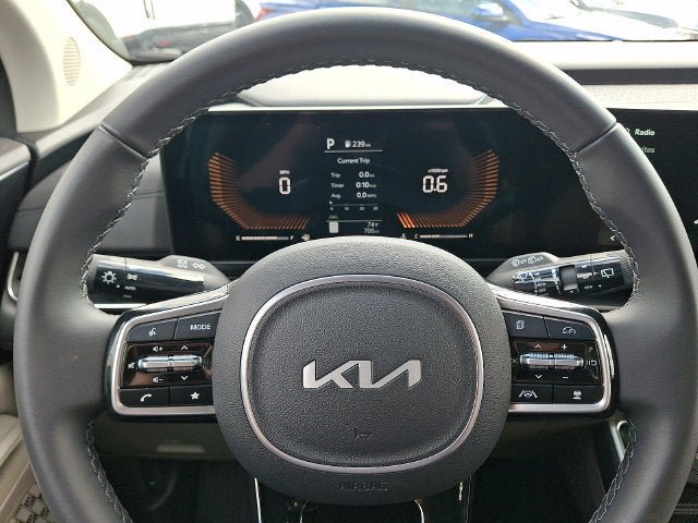 Used 2026 Kia Carnival FWD image 20