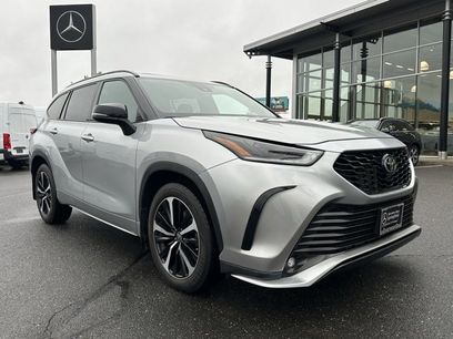 Used 2022 Toyota Highlander XSE