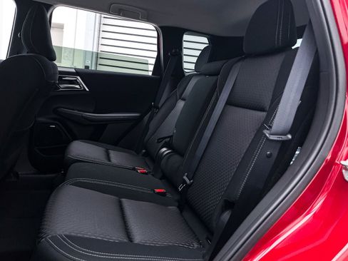 New 2025 Mitsubishi Outlander ES image 25