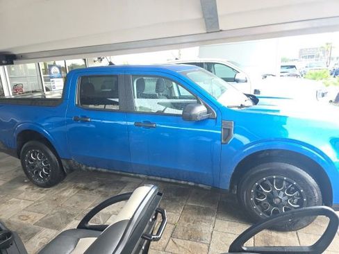 Used 2022 Ford Maverick XL FWD image 2