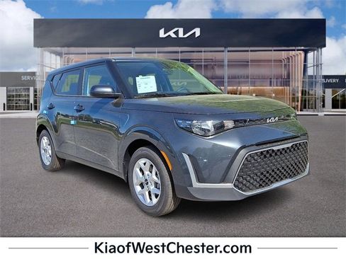New 2025 Kia Soul LX w/ LX Technology Package image 1