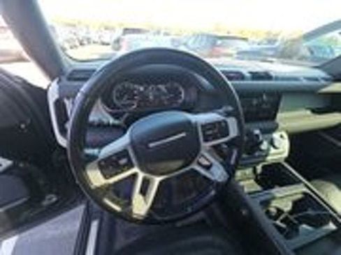 Used 2023 Land Rover Defender 110 X-Dynamic SE image 6