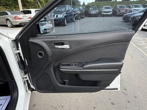 Used 2015 Dodge Charger SE w/ Sport Appearance Group RWD image 16