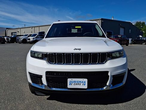 Used 2023 Jeep Grand Cherokee L Limited w/ Trailer Tow Group (B) AWD/4WD image 2