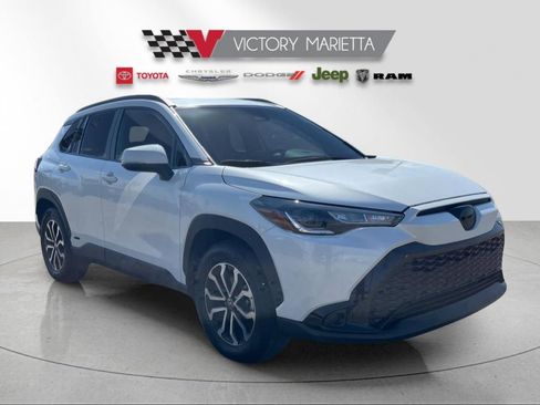 Used 2024 Toyota Corolla Cross AWD Hybrid w/ Moonroof Package image 7