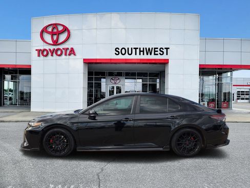 Used 2022 Toyota Camry TRD image 3