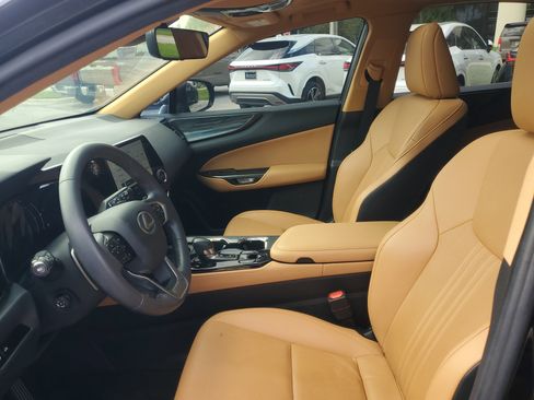 Used 2023 Lexus NX 250 FWD image 19